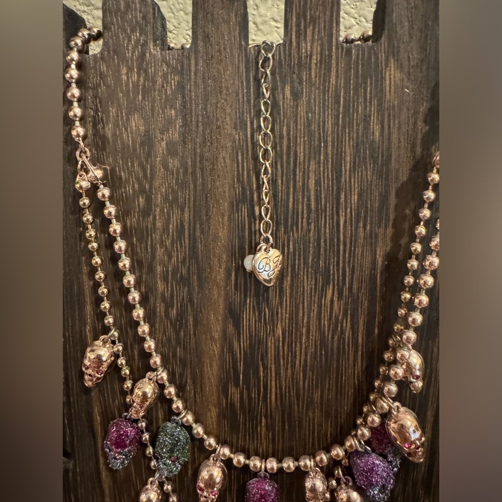 Betsey Johnson skull necklace with matching bracelet